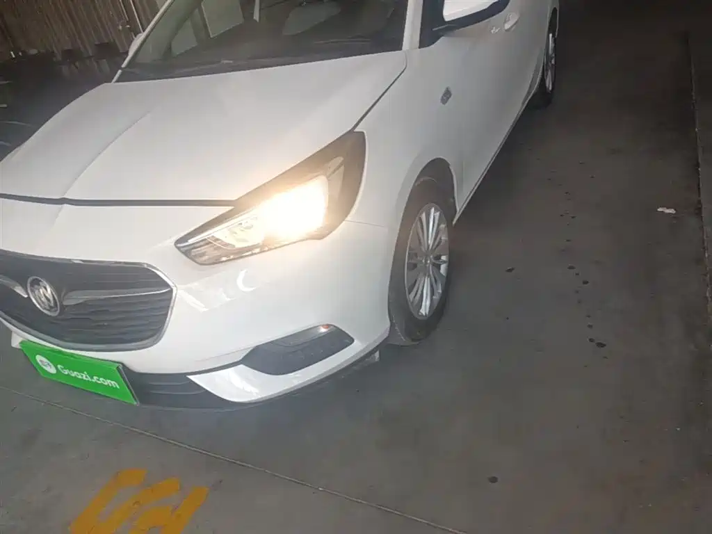 Buick Excelle 2018 15N CVT Elite фото 23