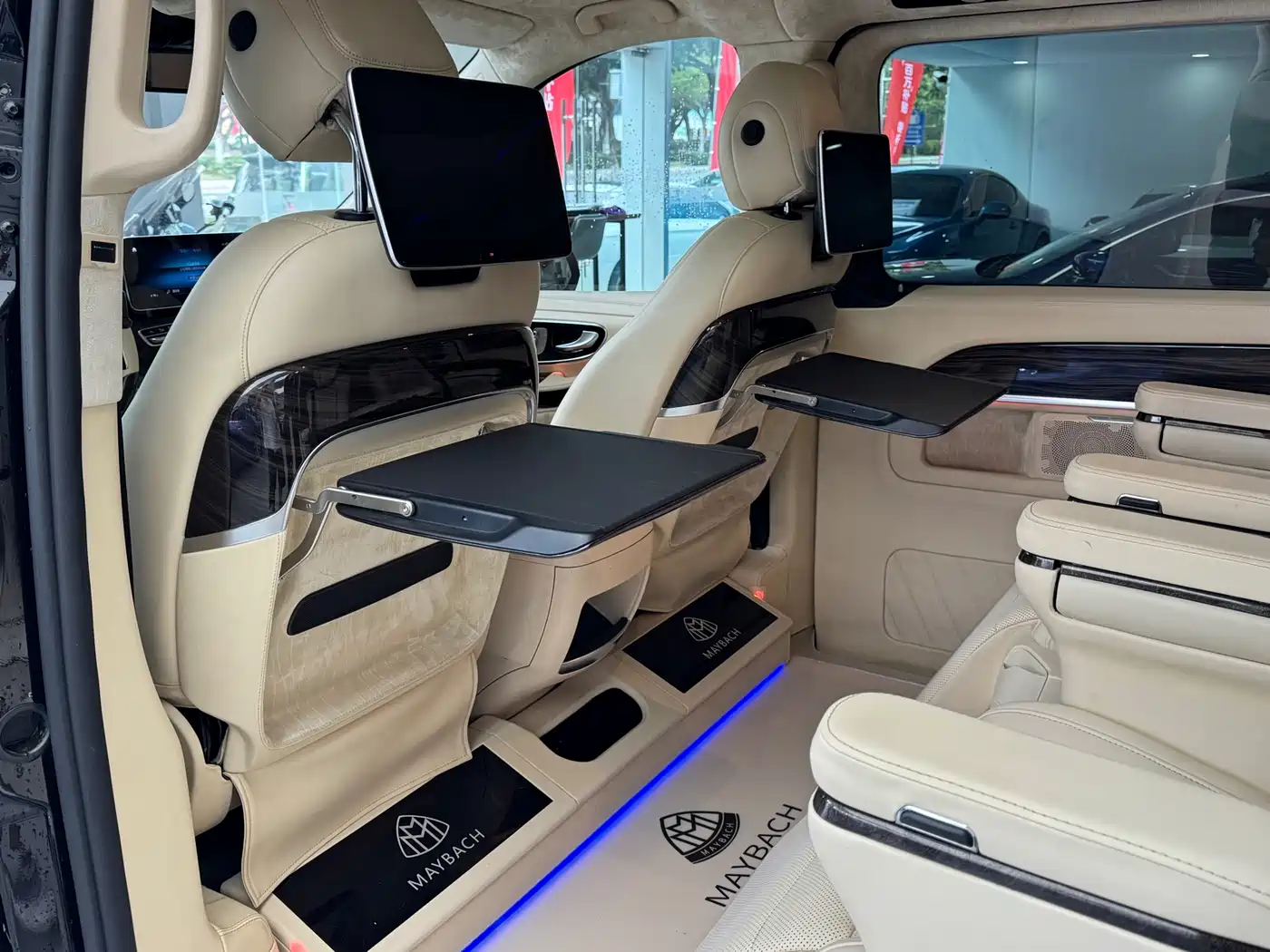 Mercedes-Benz V-Class 2021 V 260 L Long Wheelbase Luxury Edition фото 9