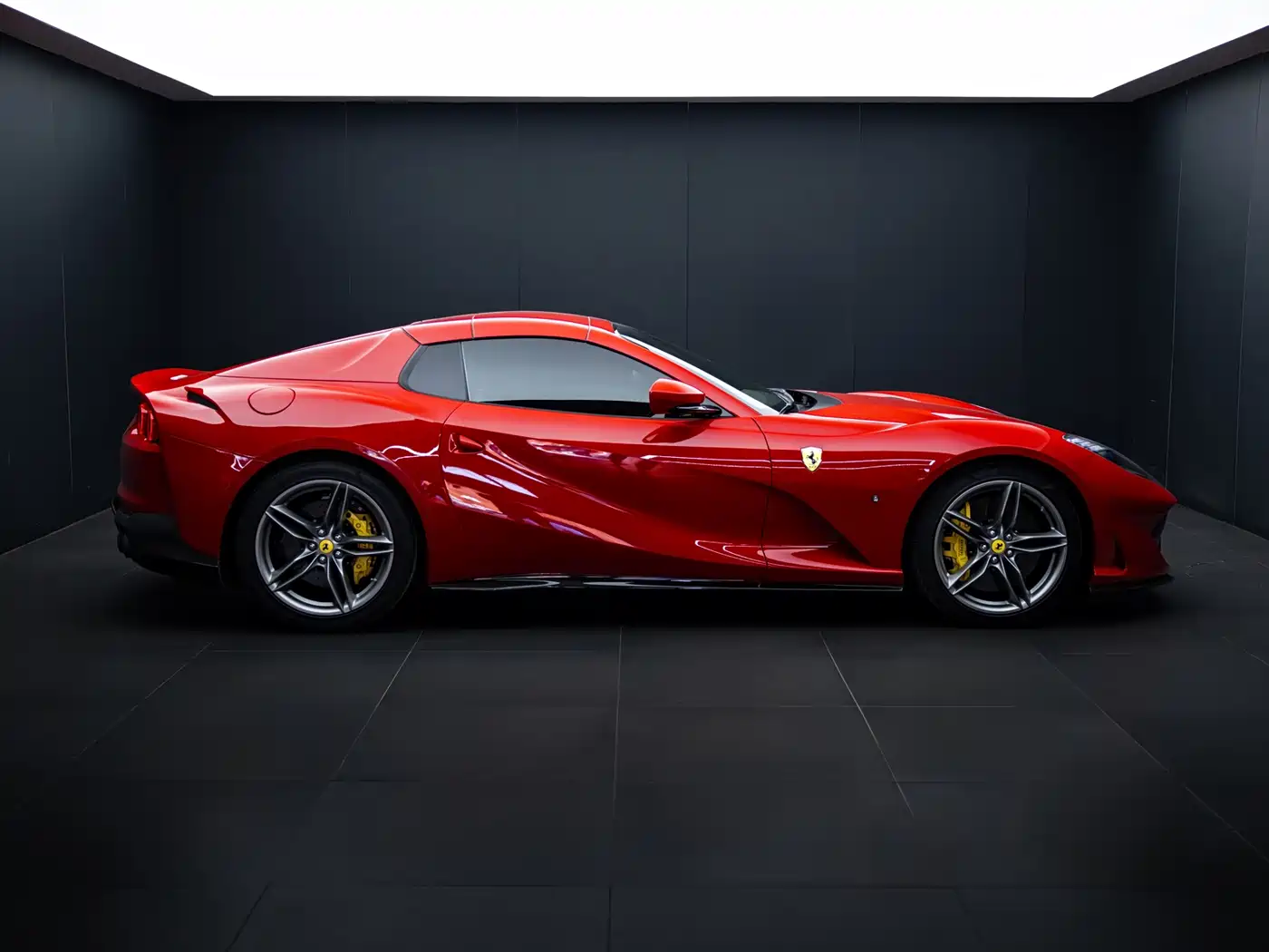 Ferrari 812 2021 2020 6.5L GTS