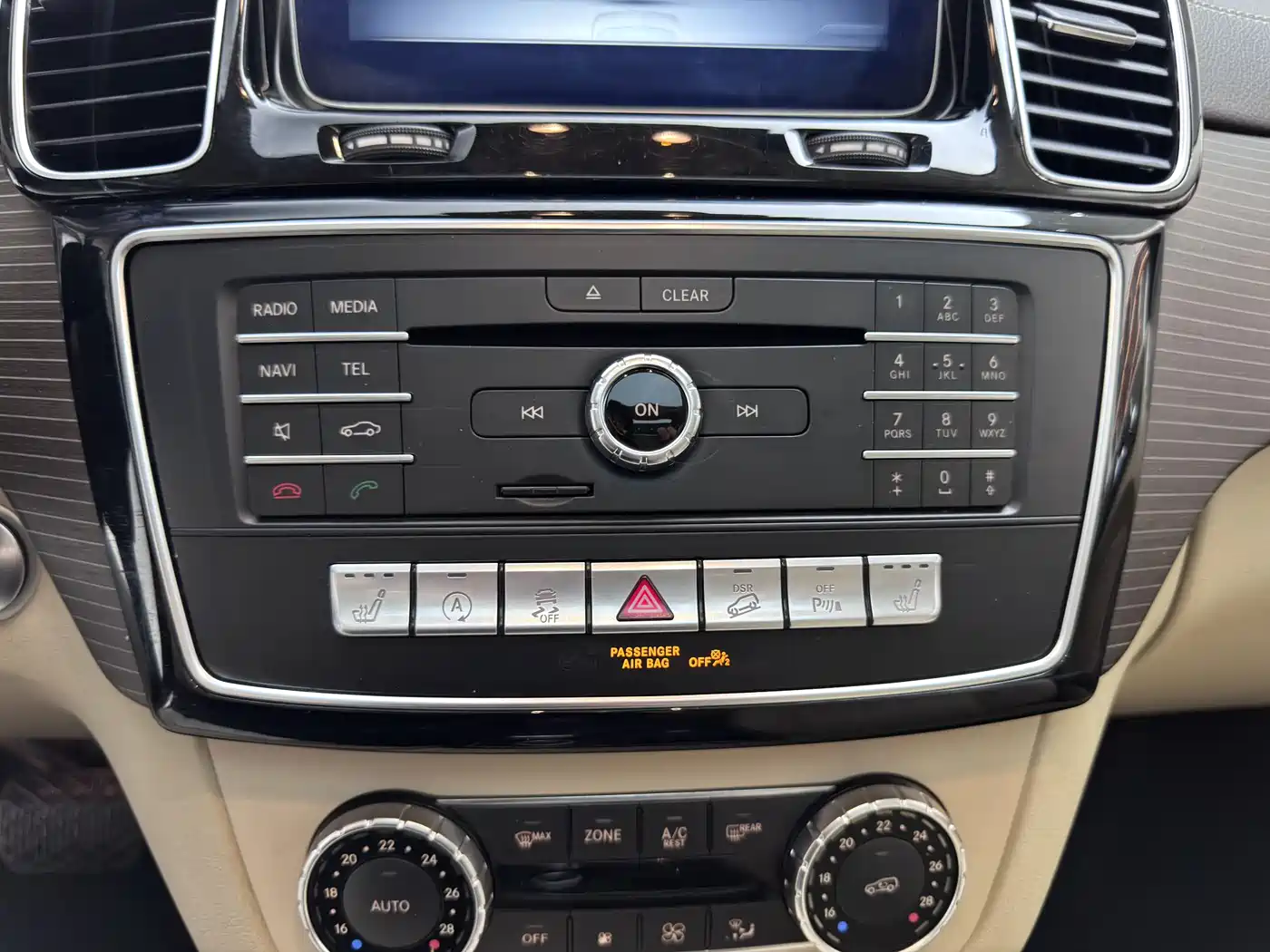 Mercedes-Benz GLE 2018 GLE 320 4MATIC Dynamic Ultimate Edition фото 12