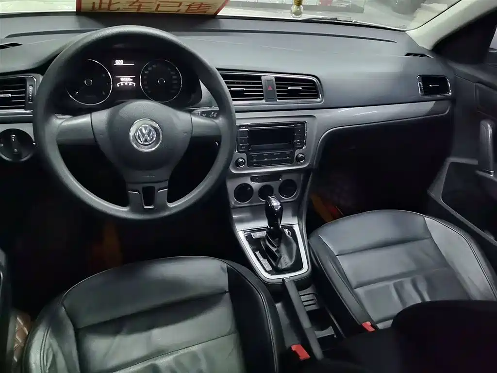 Volkswagen Lavida 2013 Facelift 1.4TSI DSG Comfort фото 15