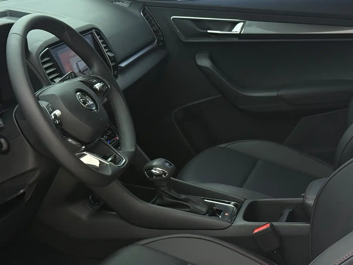 Škoda Karoq 2023 TSI280 Premium Edition фото 17