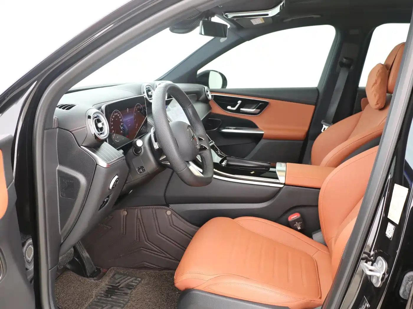 Mercedes-Benz GLC 2024 GLC 300 L 4MATIC Dynamic 5-seater фото 6