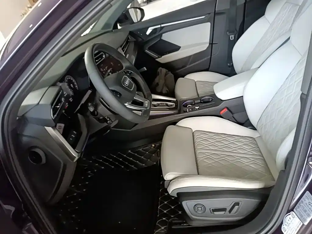 Фото 15 - Audi A3