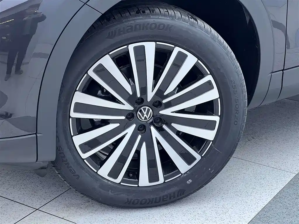 Volkswagen Talagon 2025 330TSI Luxury Cruise Public Edition фото 7