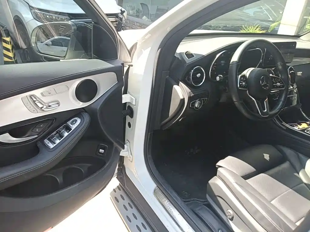 Фото 16 - Mercedes-Benz GLC Coupe