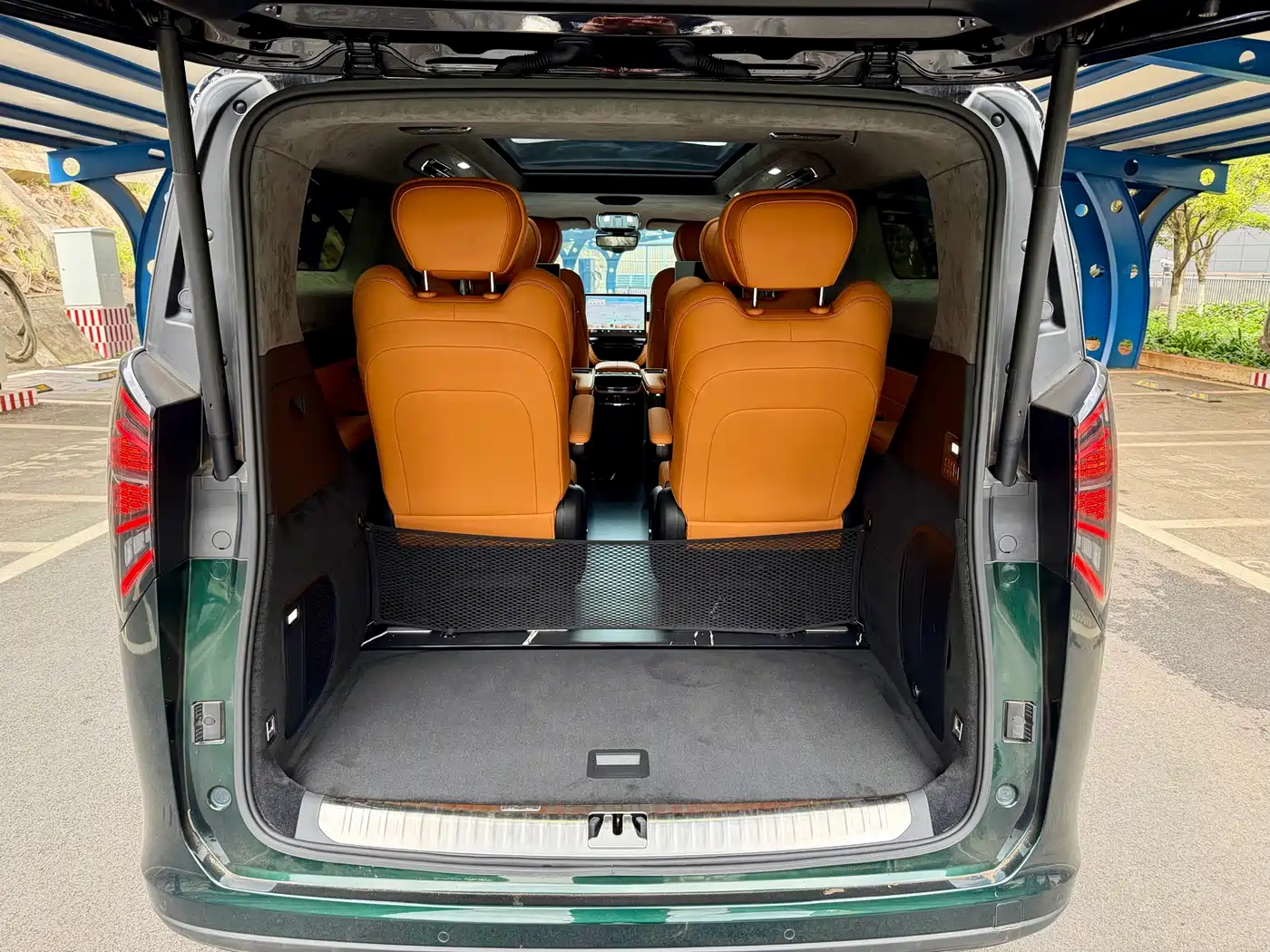 GEELY GALAXY WING TRUE L380