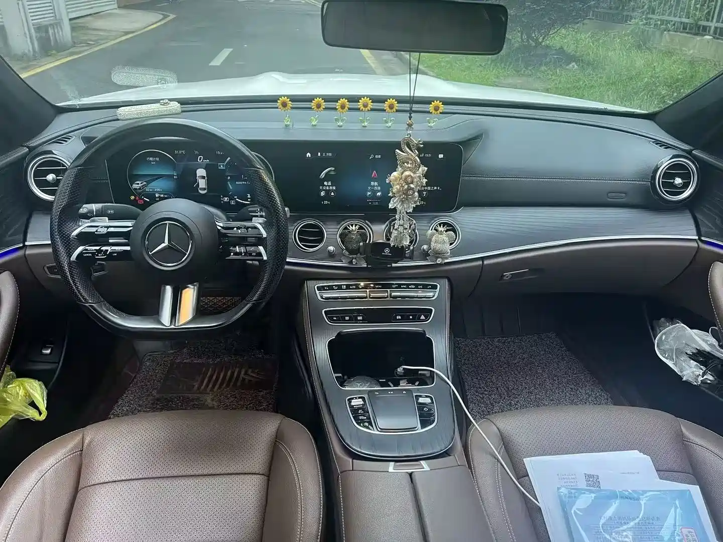 Фото 5 - Mercedes-Benz E-Class