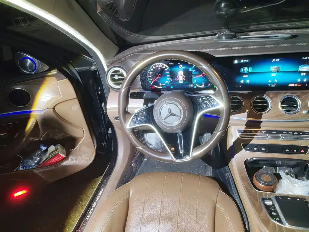 Mercedes-Benz E-Class 2021 E 300 L Fashion фото 3