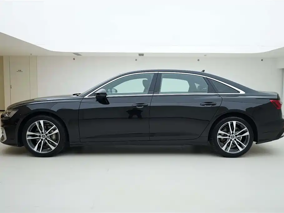 Audi A6L 2020 40 TFSI Luxury Dynamic фото 3