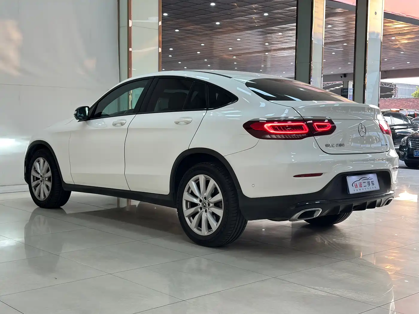 Mercedes-Benz GLC Coupe 2020 GLC 260 4MATIC Coupe SUV фото 7