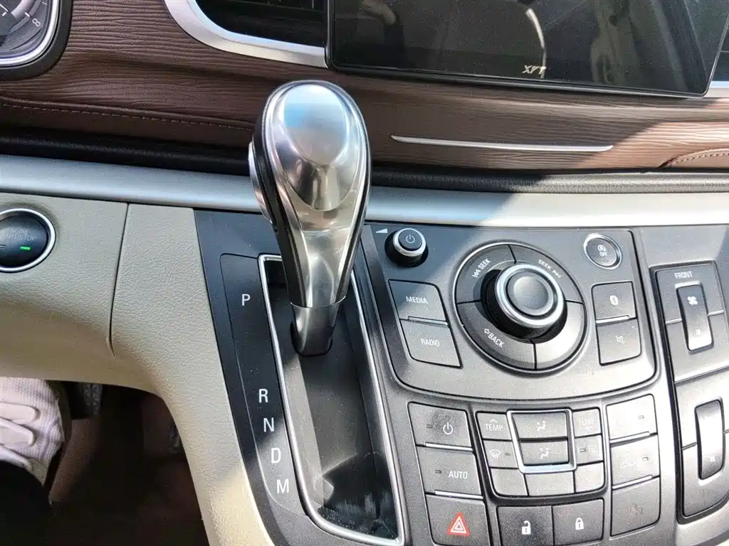 Buick GL8 2017 25S Comfort China V фото 7
