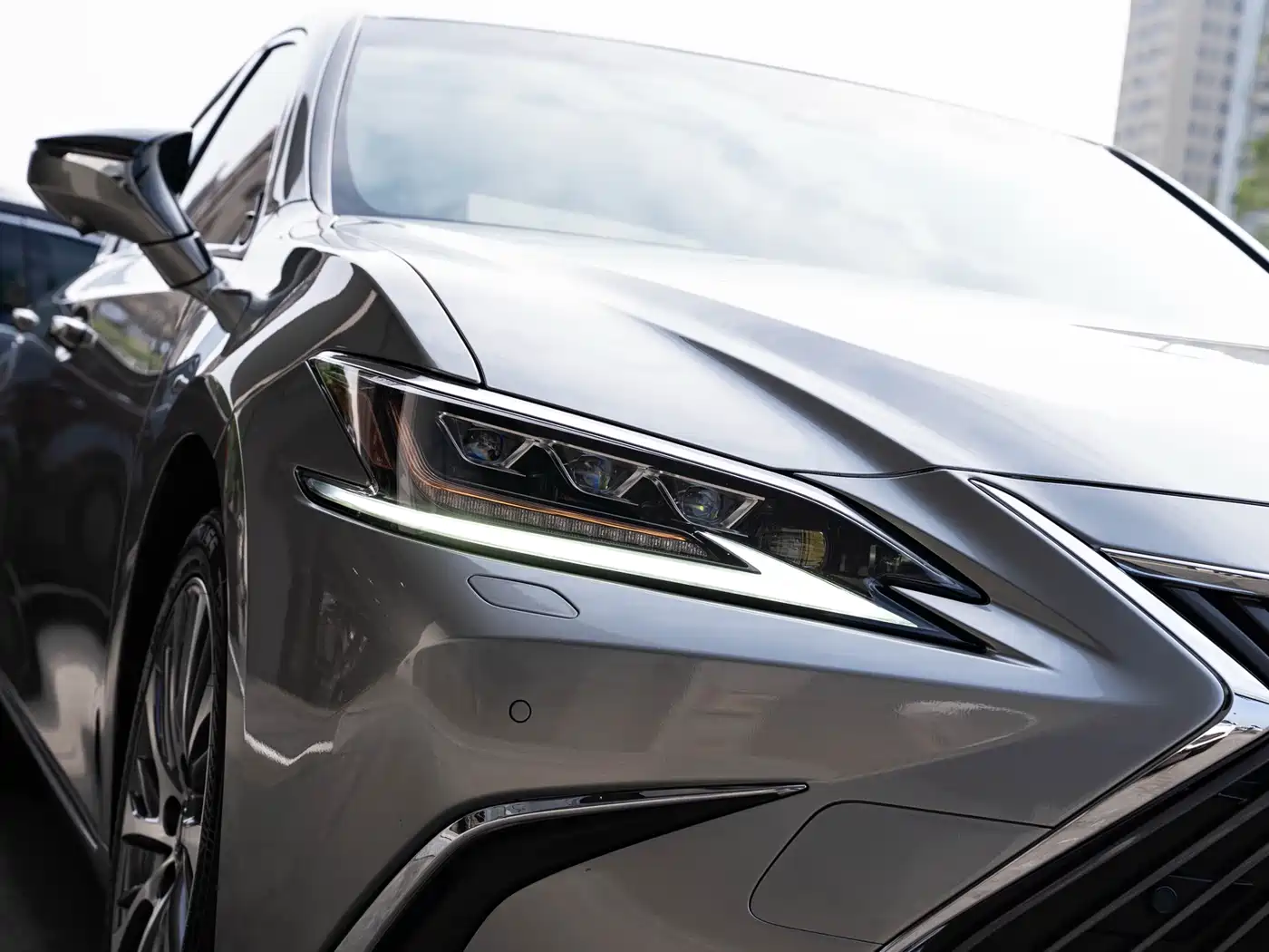Lexus ES 2018 300h Premium Edition China V фото 6