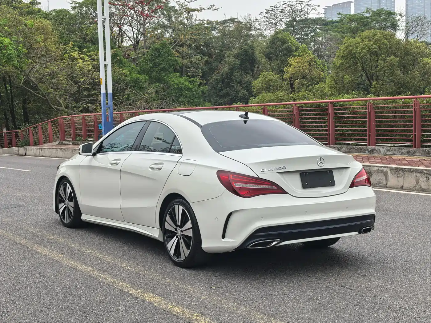 Mercedes-Benz CLA (Import) 2017 Facelift CLA 200 Style фото 8