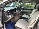 Photo 11 - Buick GL8