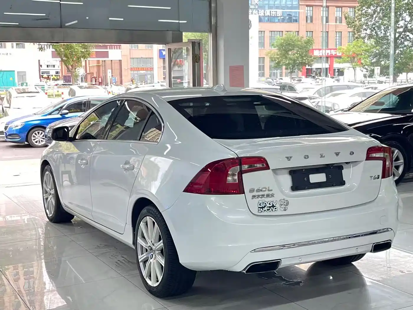 Volvo S60 Plug-in Hybrid 2017 2018 S60L T6 Twin Engine Hybrid