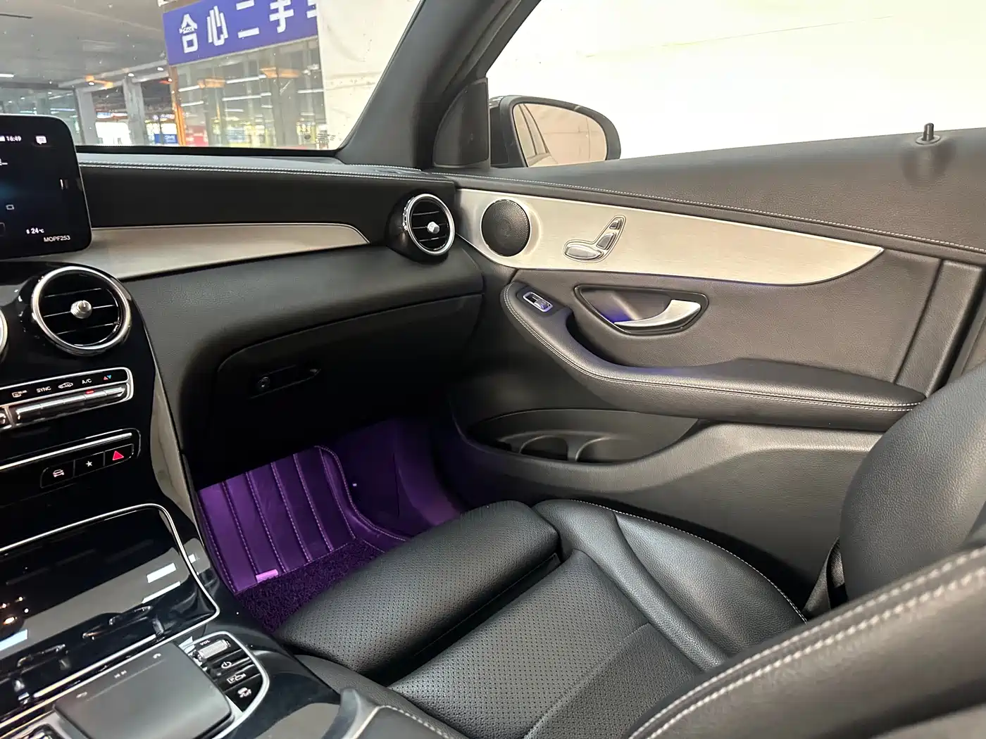 Mercedes-Benz GLC Coupe 2020 GLC 260 4MATIC Coupe SUV фото 17