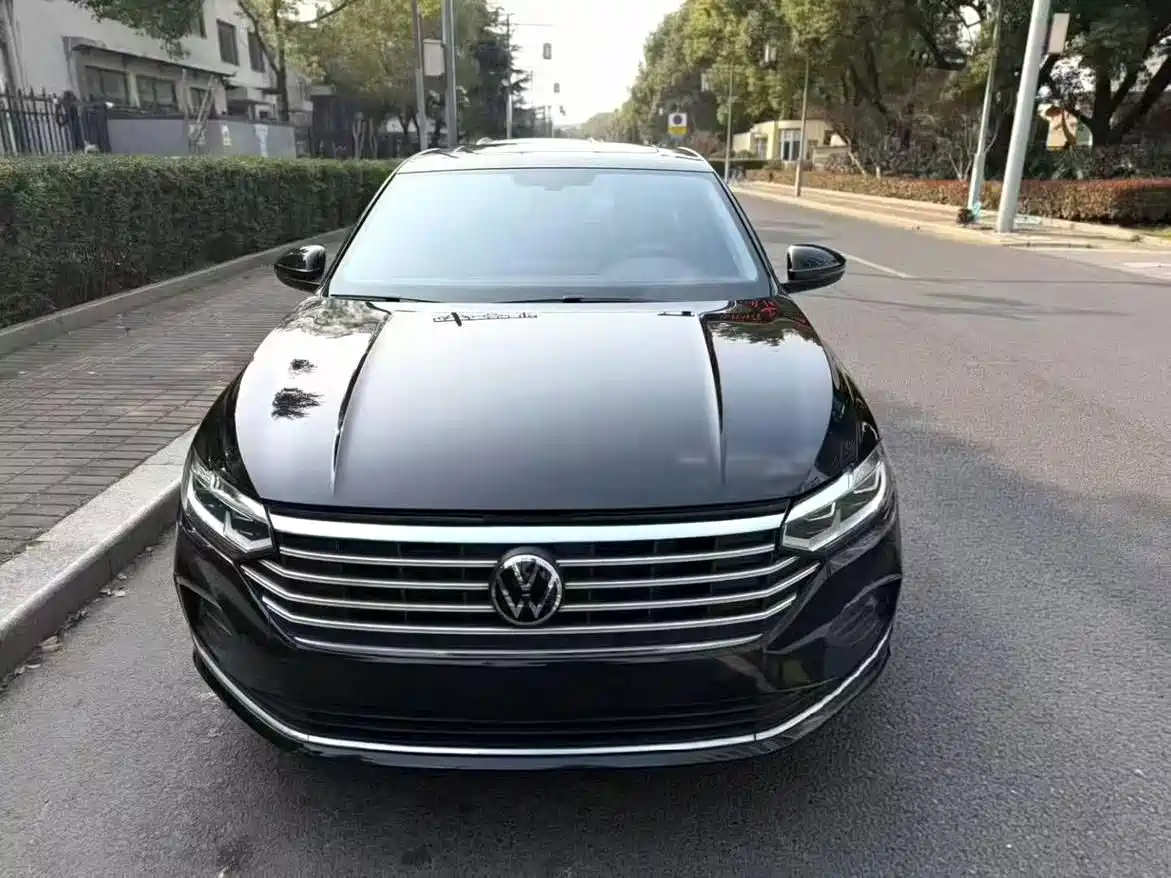 Volkswagen Lavida 2023 1.5L Auto Five Million Edition фото 2