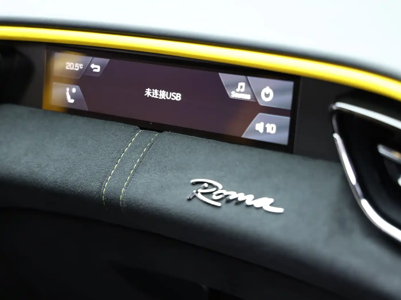 Ferrari Roma 2023 2020 3.9T V8