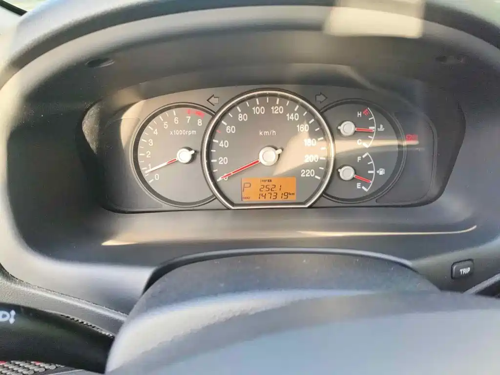 Kia Carens 2010 2007 Model 2.0L 7-seat Standard