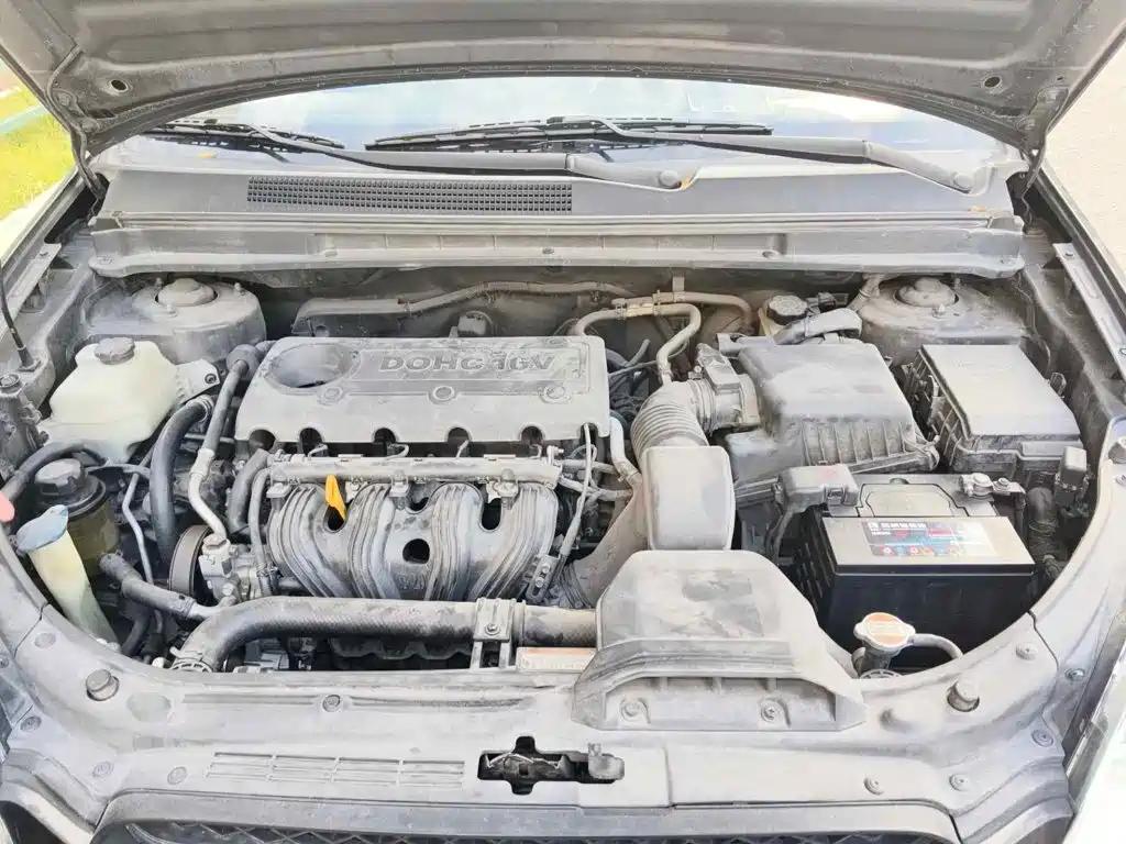 Kia Carens 2010 2007 Model 2.0L 7-seat Standard