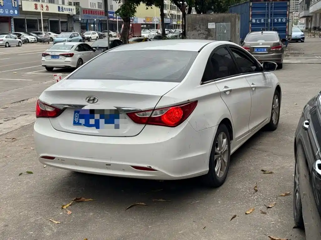 Hyundai Sonata 2011 2011 2.0L Automatic Fashion