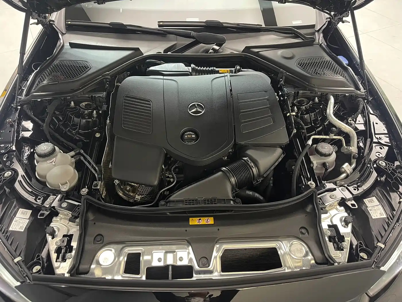 Mercedes-Benz E-Class 2024 Model E 300 L Luxury фото 26