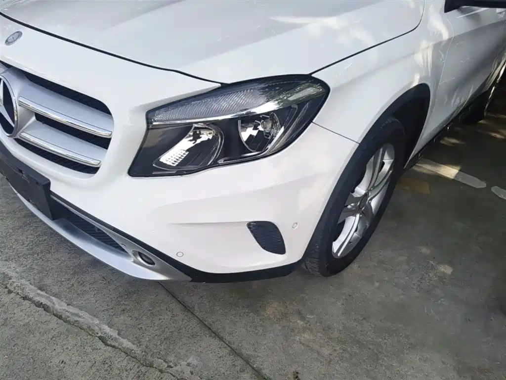 Mercedes-Benz GLA 2015 GLA 200 Dynamic фото 24