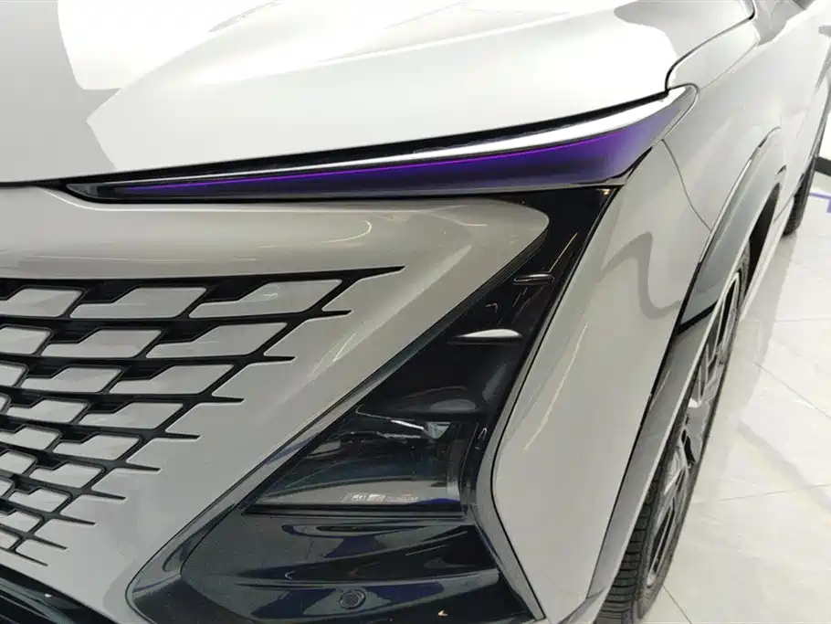 CHANGAN UNI-T