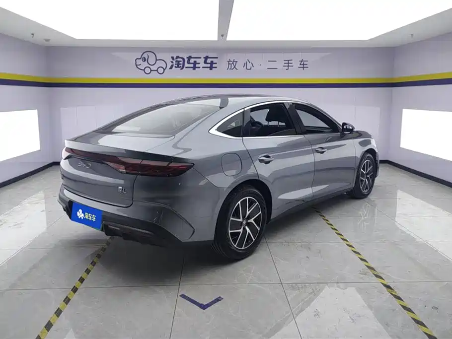 BYD Qin L 2024 DM-i 120KM Superior Edition фото 3