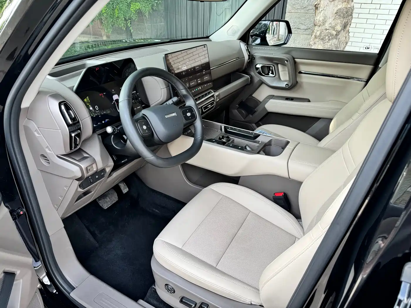 Haval Second-Generation Big Dog New Energy 2025 Hi4 145km Premium Edition фото 4