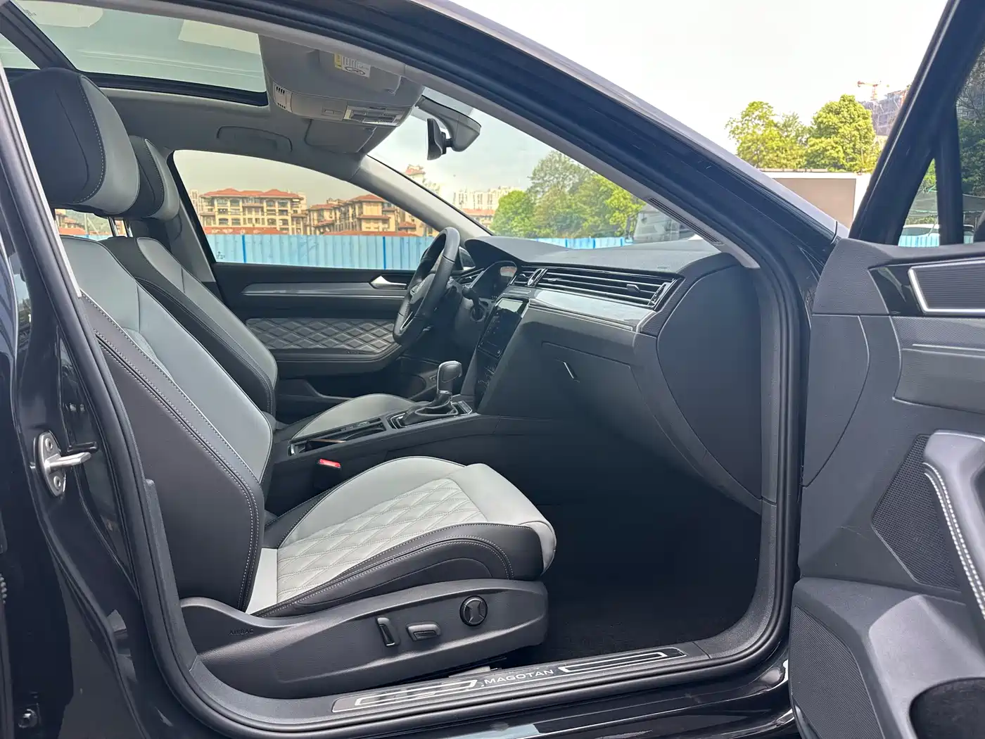Volkswagen Magotan 2025 Model Public Edition 280TSI DSG Luxury фото 6