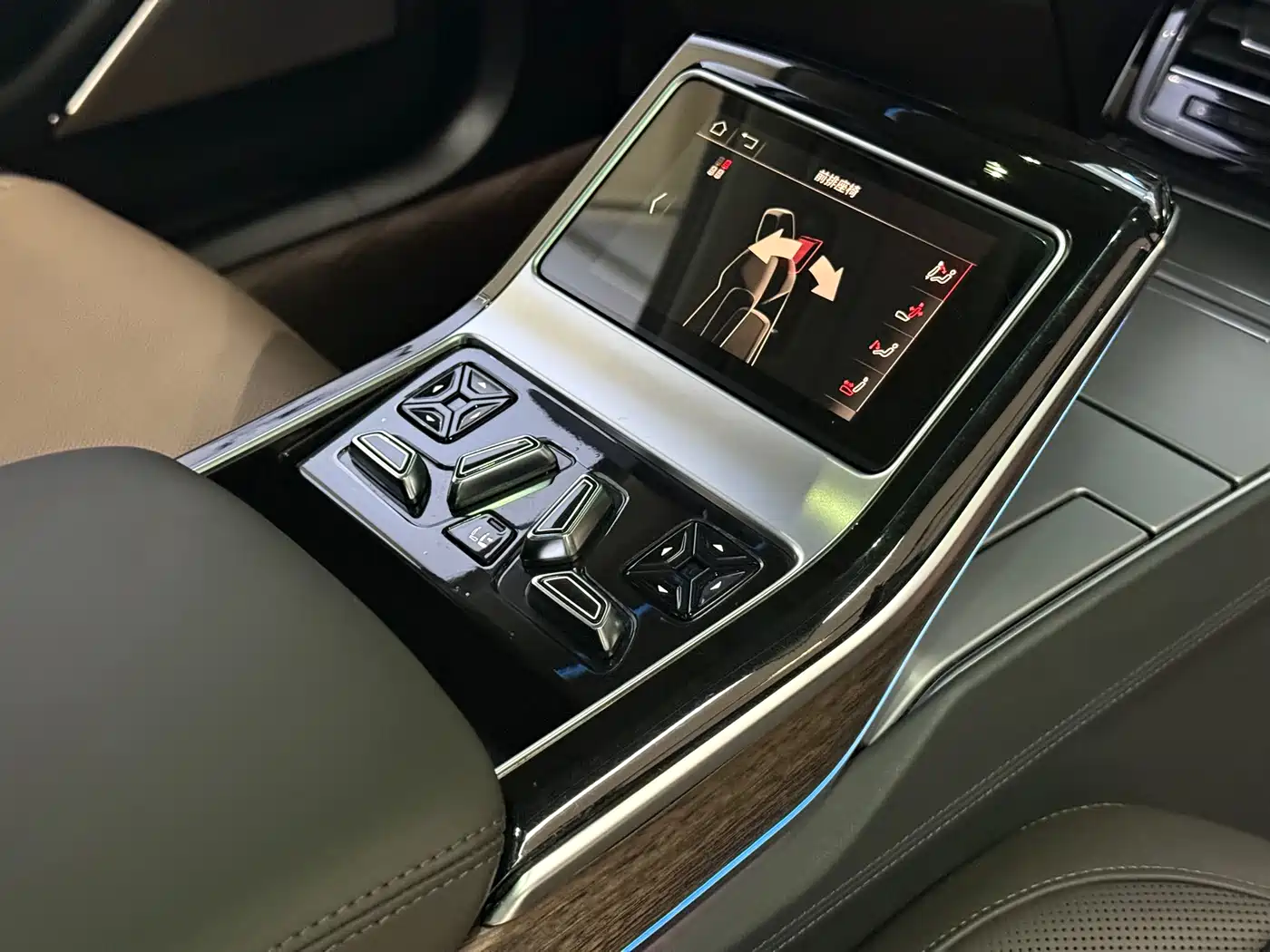 Audi A8 2021 A8L 55 TFSI quattro Premium фото 11