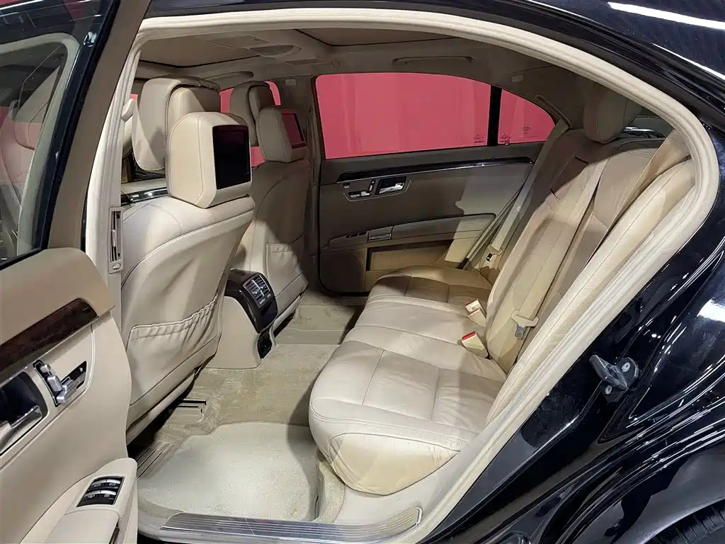 Mercedes-Benz S-Class 2012 S 300 L Premium Grand Edition фото 6