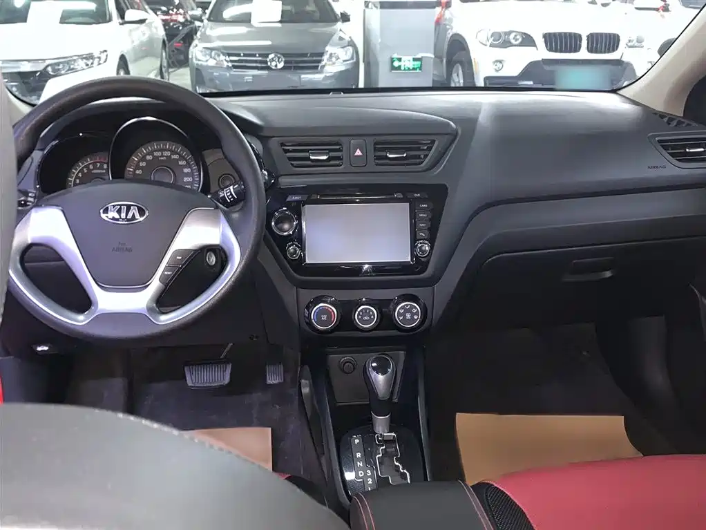 Kia K2 2015 Hatchback 1.4L AT GLS Cool Edition фото 12