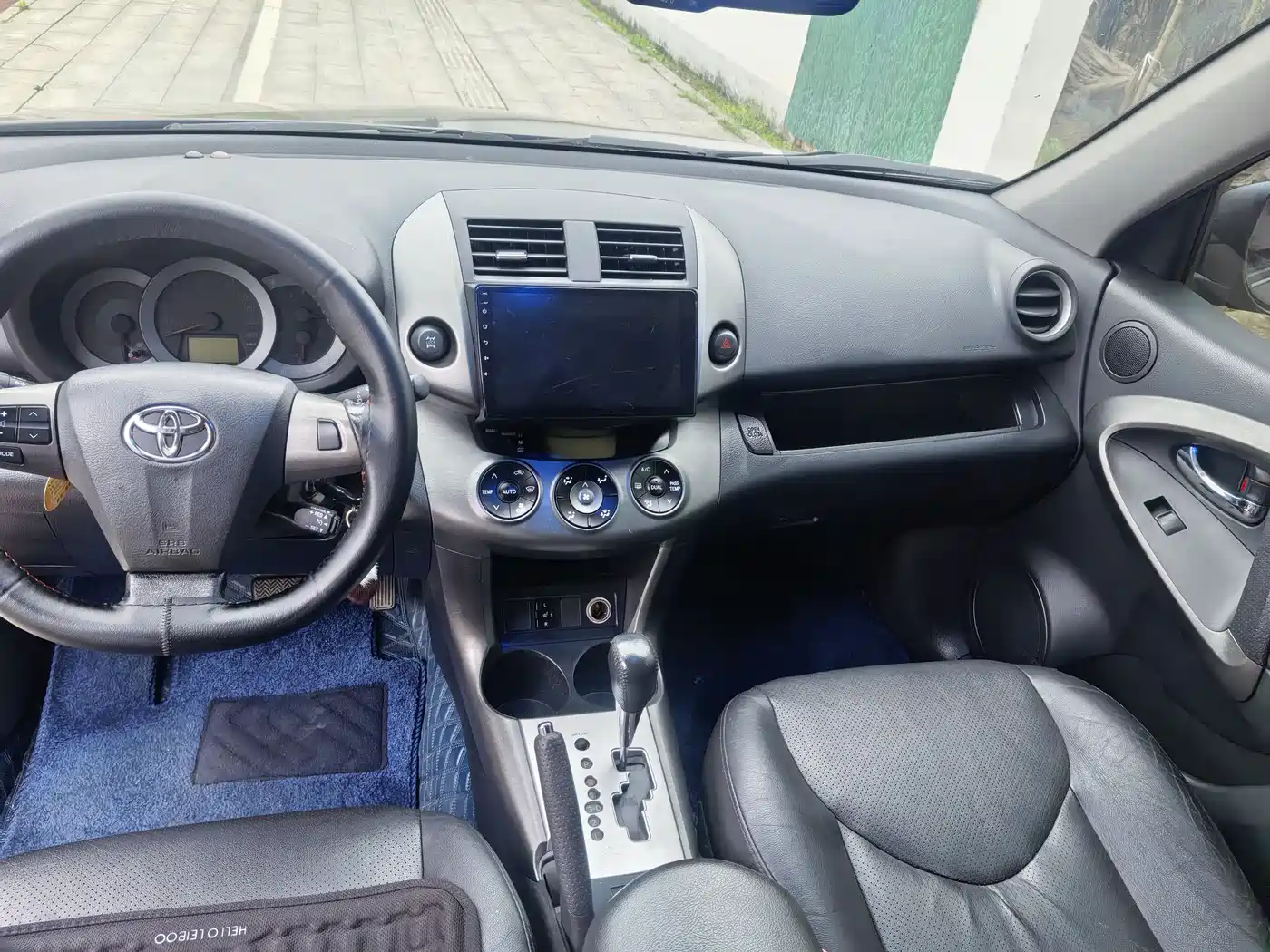 Toyota RAV4 Rongfang 2013 Special Edition 2.4L Auto AWD Prestige фото 10