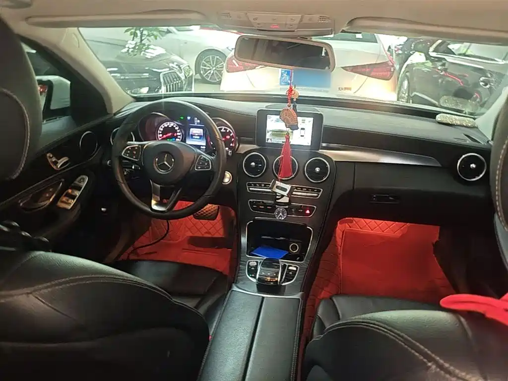 Mercedes-Benz C-Class 2016 C 180 L Sport фото 10