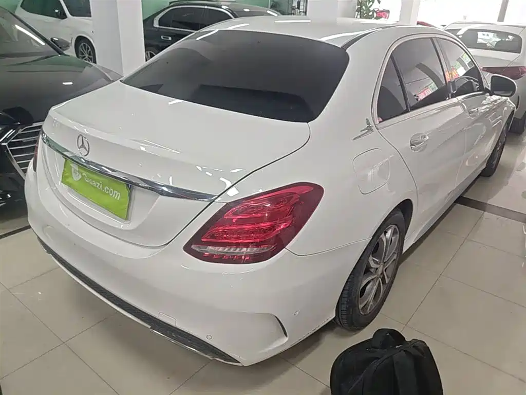 Mercedes-Benz C-Class 2016 C 180 L Sport фото 7