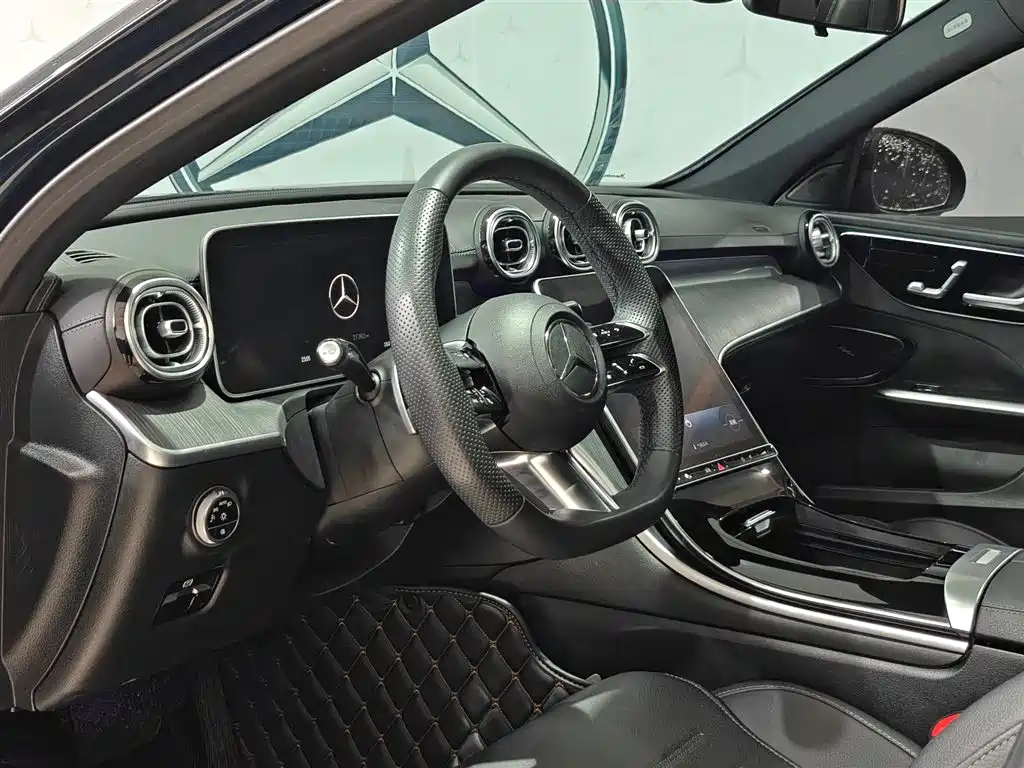 Mercedes-Benz C-Class 2024 C 260 L Sport фото 6
