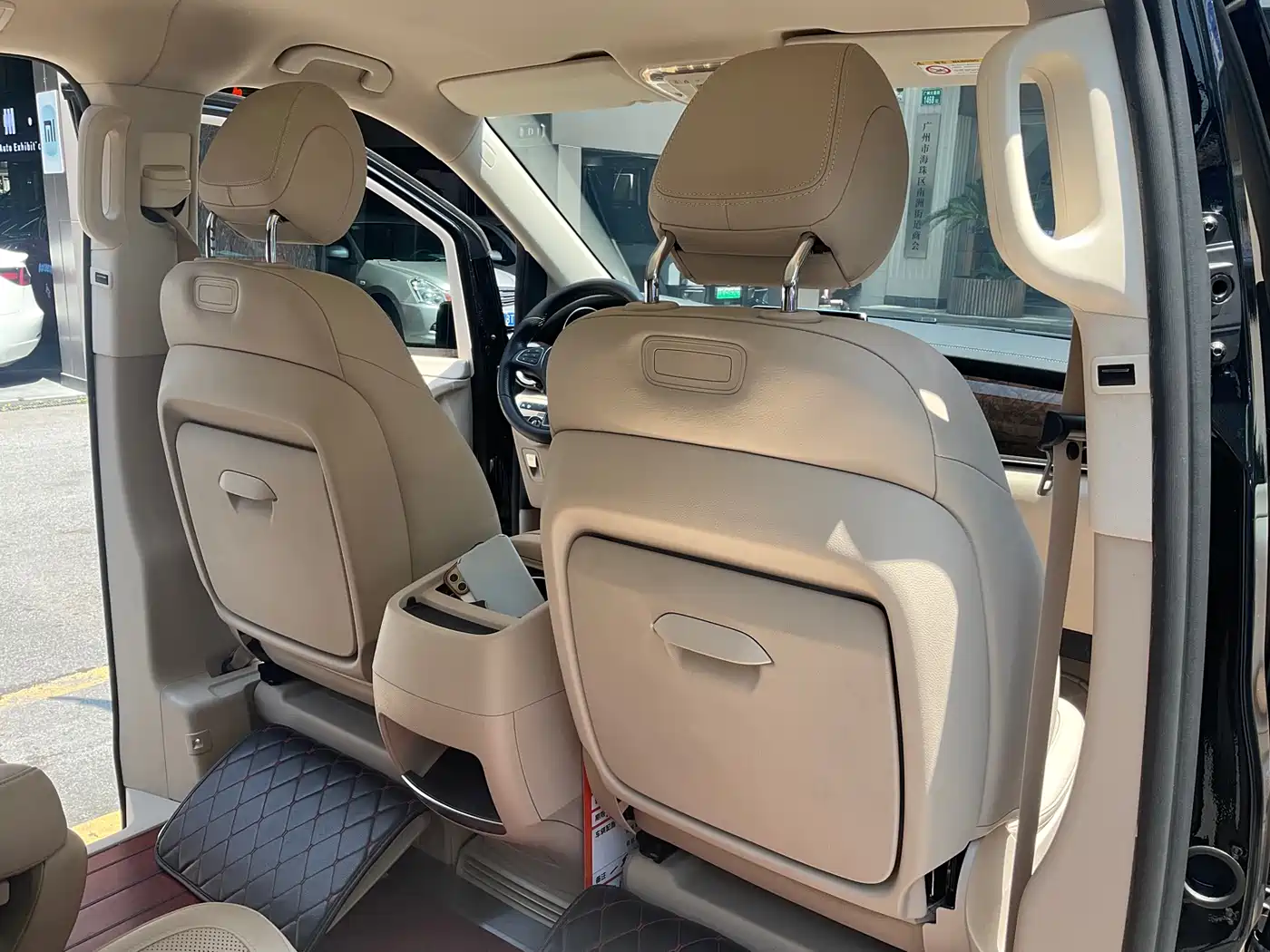 Mercedes-Benz V-Class 2018 V 260 Premium Edition China VI фото 15