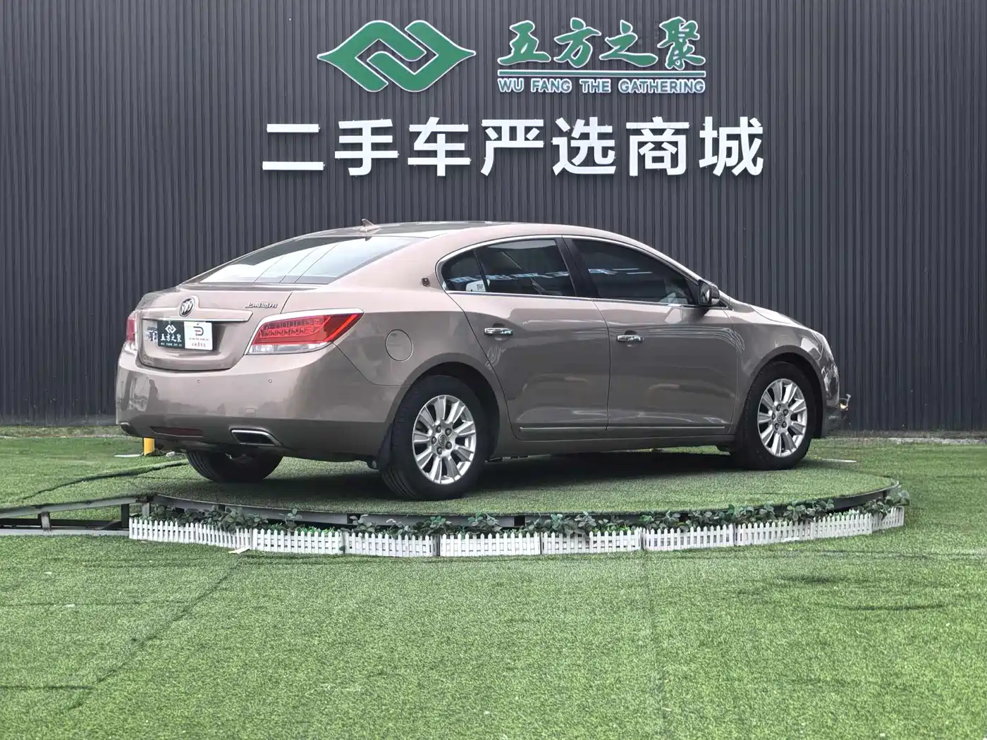 Buick LaCrosse 2012 2.4L SIDI Elegance Edition фото 19