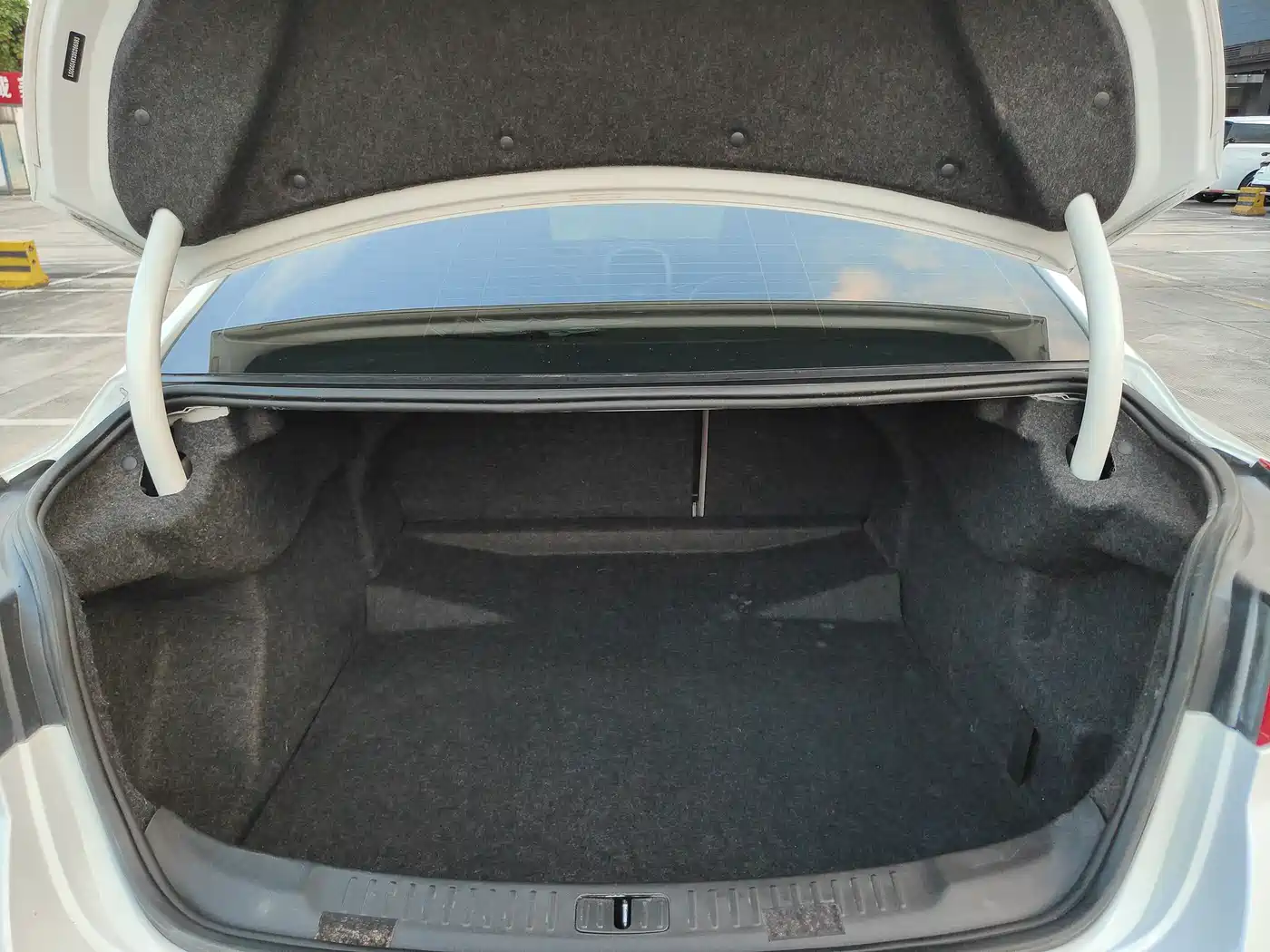 Chevrolet Malibu 2013 2.0L Automatic Luxury Edition фото 14