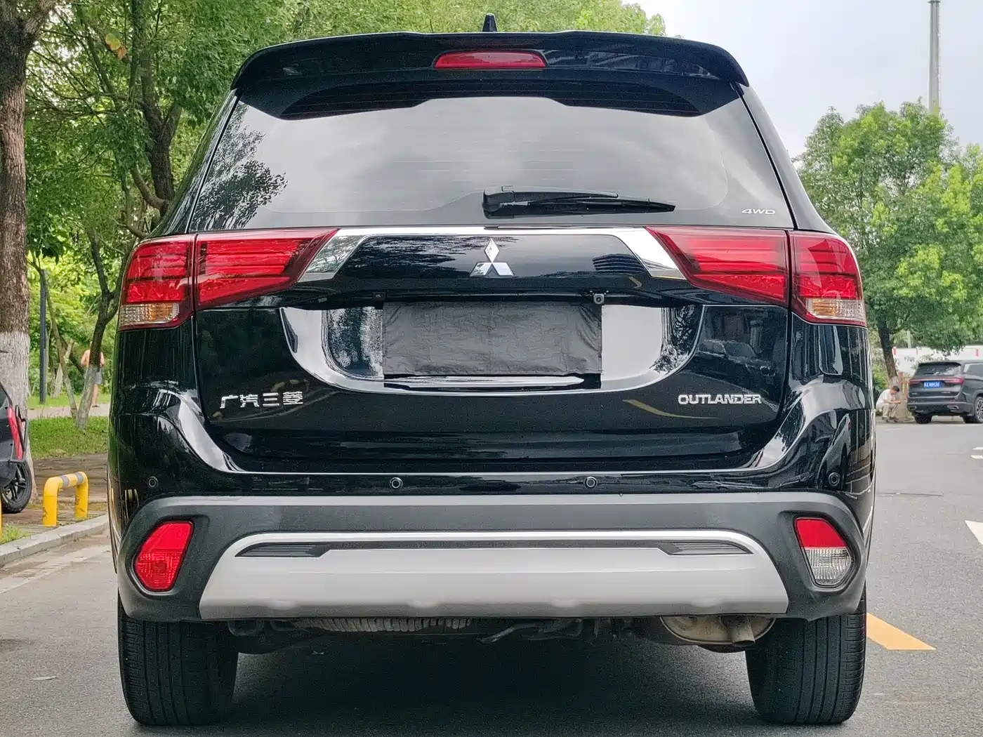 Mitsubishi Outlander 2019 2.4L 4WD Deluxe Edition 5-Seater China VI фото 13