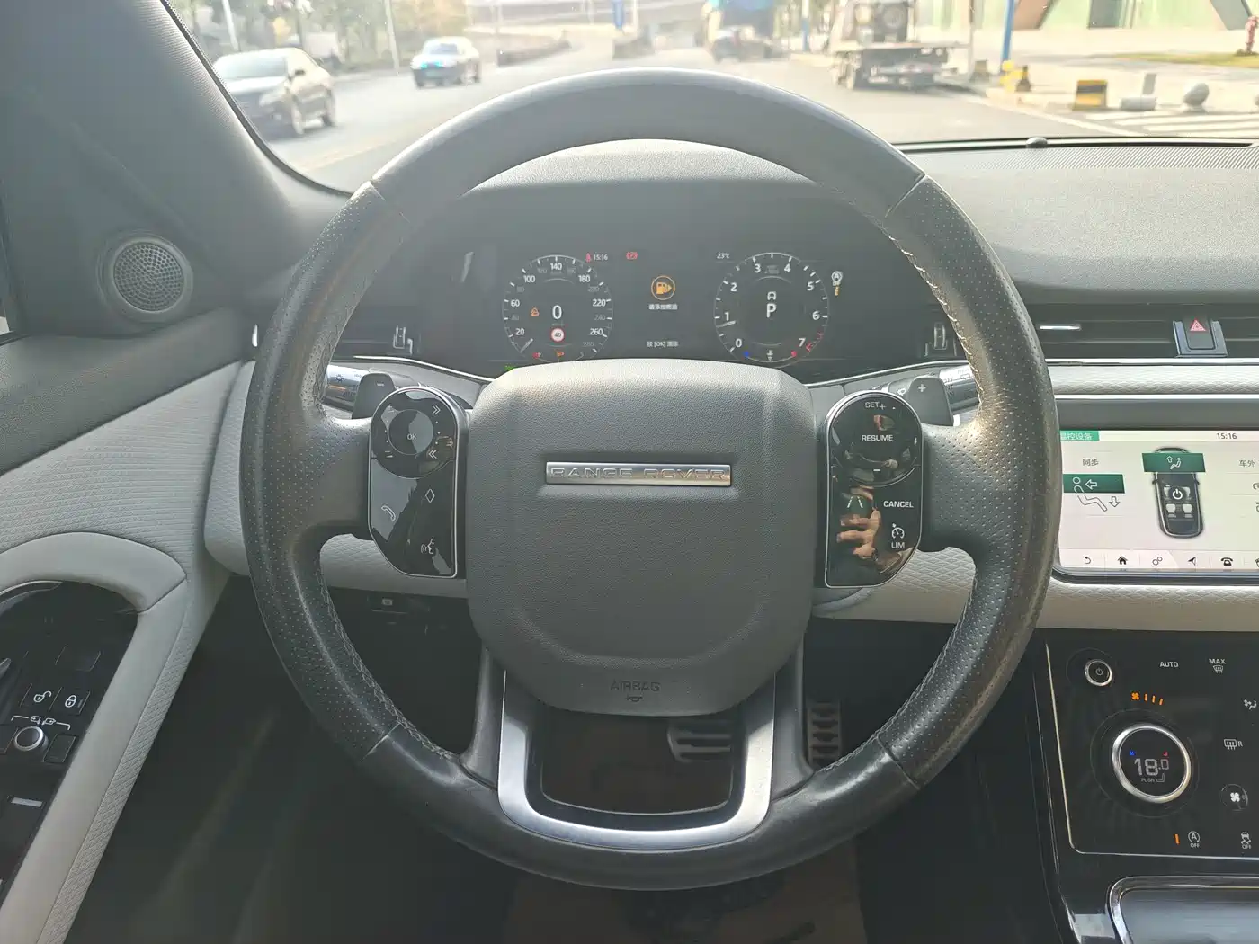 Land Rover Range Rover Evoque 2020 249PS R-DYNAMIC S Sport Edition фото 12