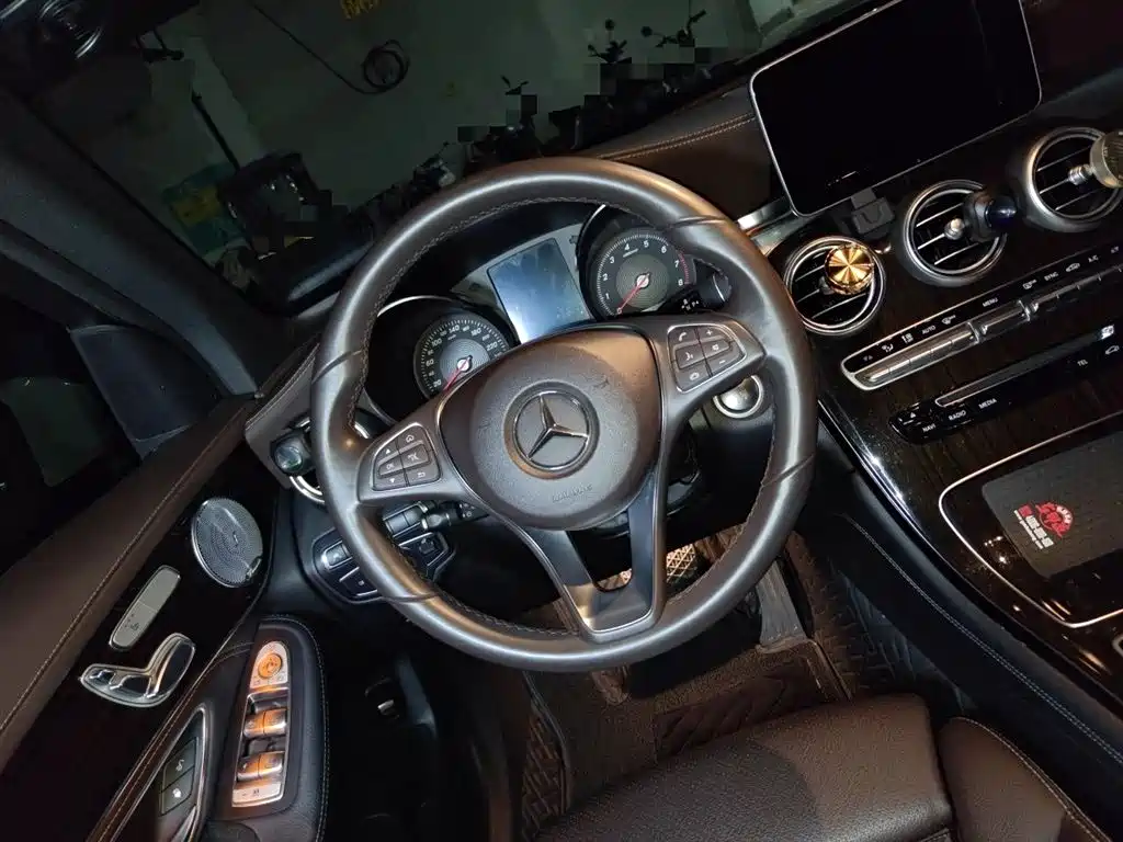 Mercedes-Benz GLC 2017 GLC 260 4MATIC Luxury фото 7