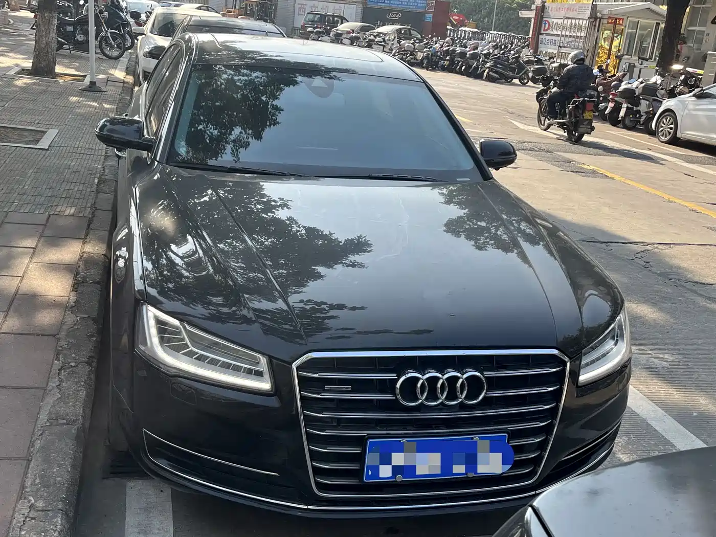 Audi A8 2016 A8L 45 TFSI quattro Comfort фото 4