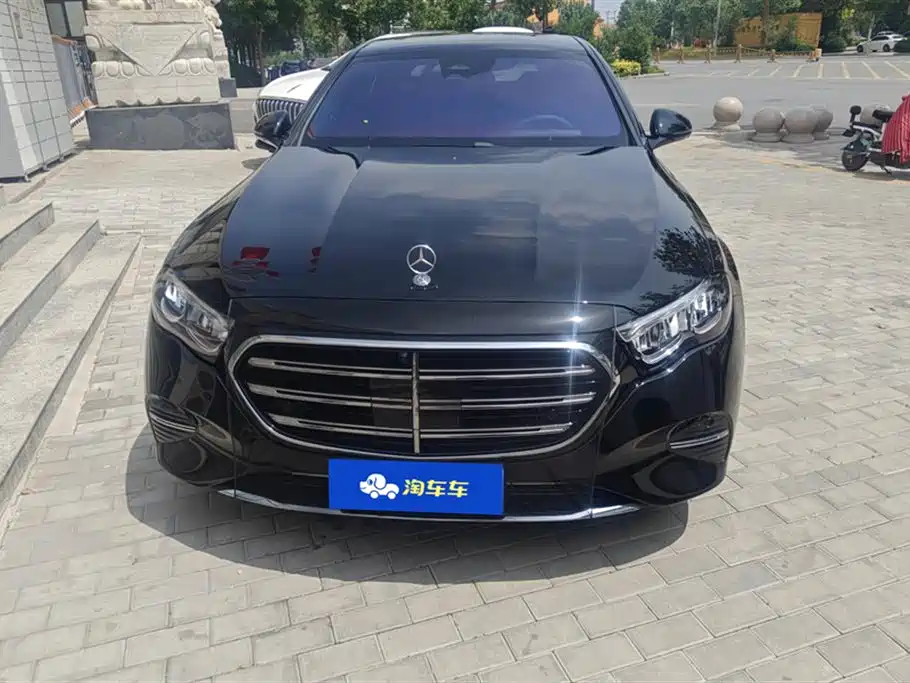 Mercedes-Benz E-Class 2026 E 260 L Classic Edition фото 2