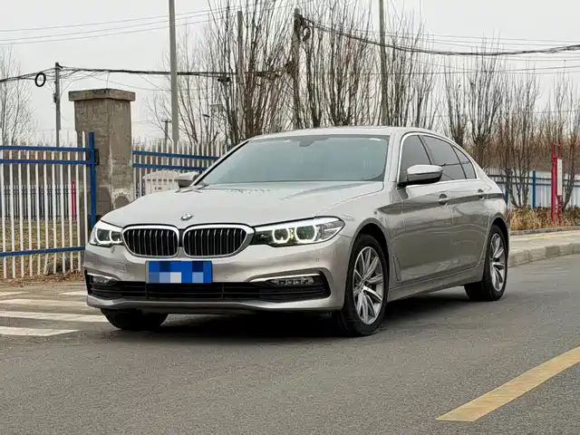 BMW 5 SERIES