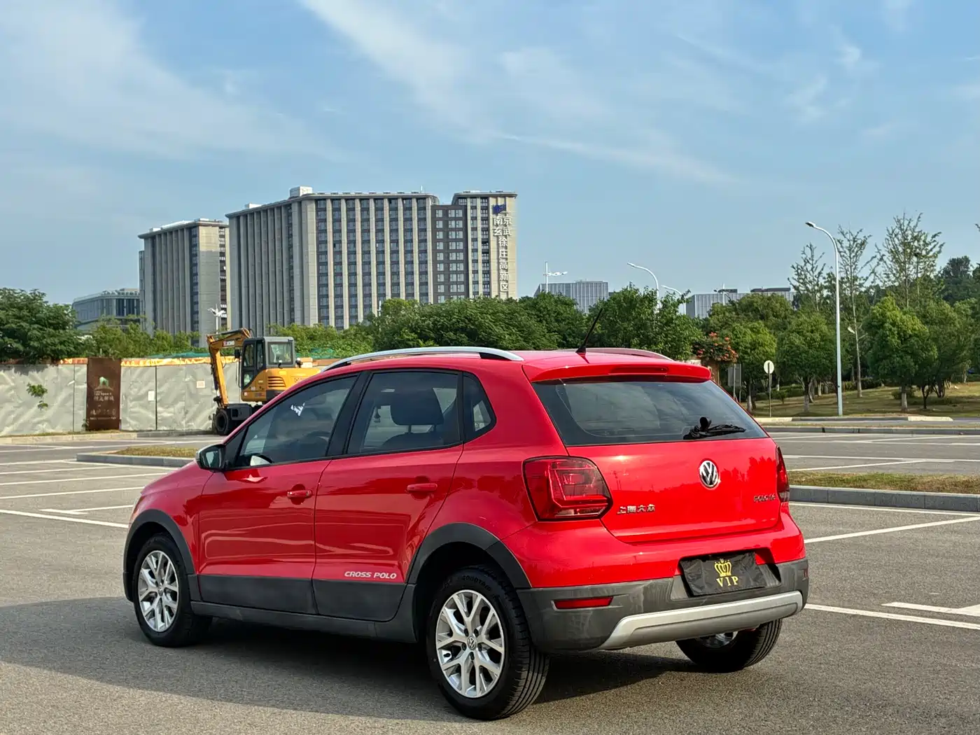 Volkswagen Polo 2014 1.6L Cross Polo Automatic фото 6