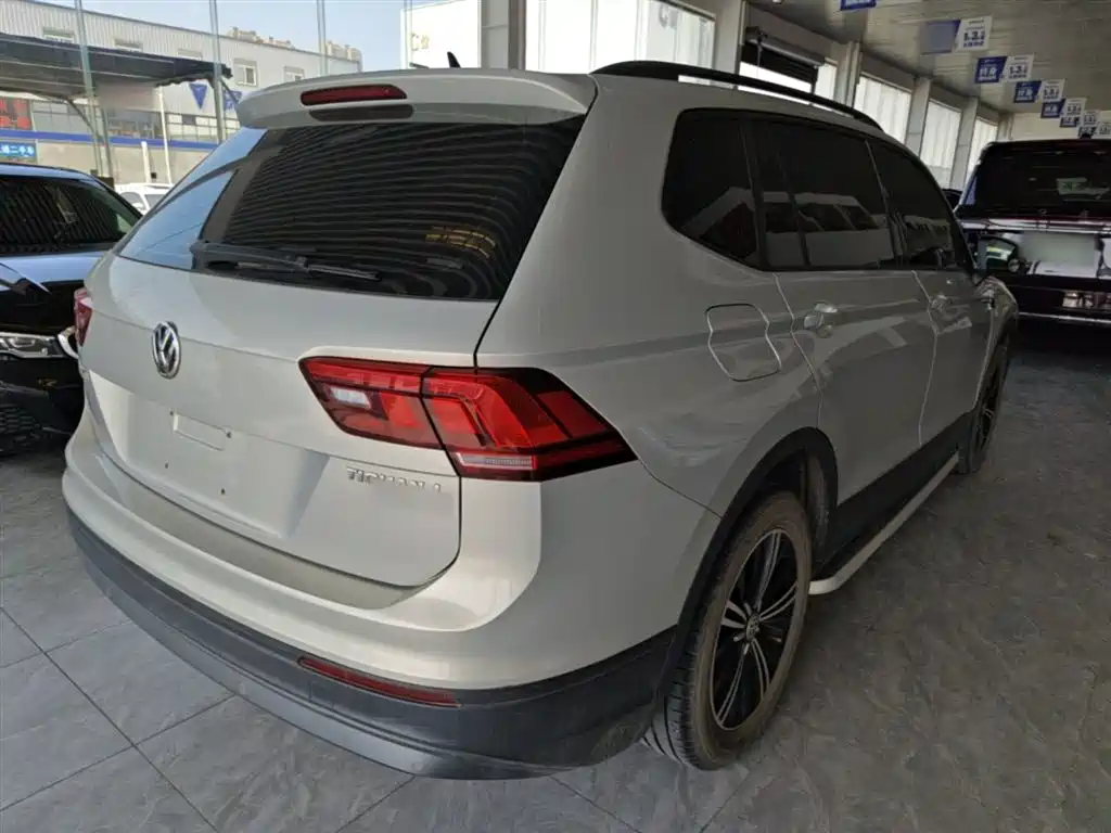 Volkswagen Tiguan L 2019 330TSI Automatic 2WD Trend Edition China VI фото 7